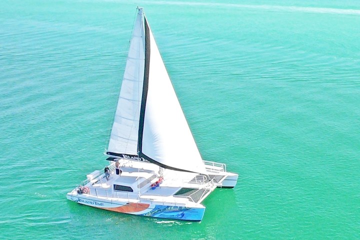 a small boat in a body of water